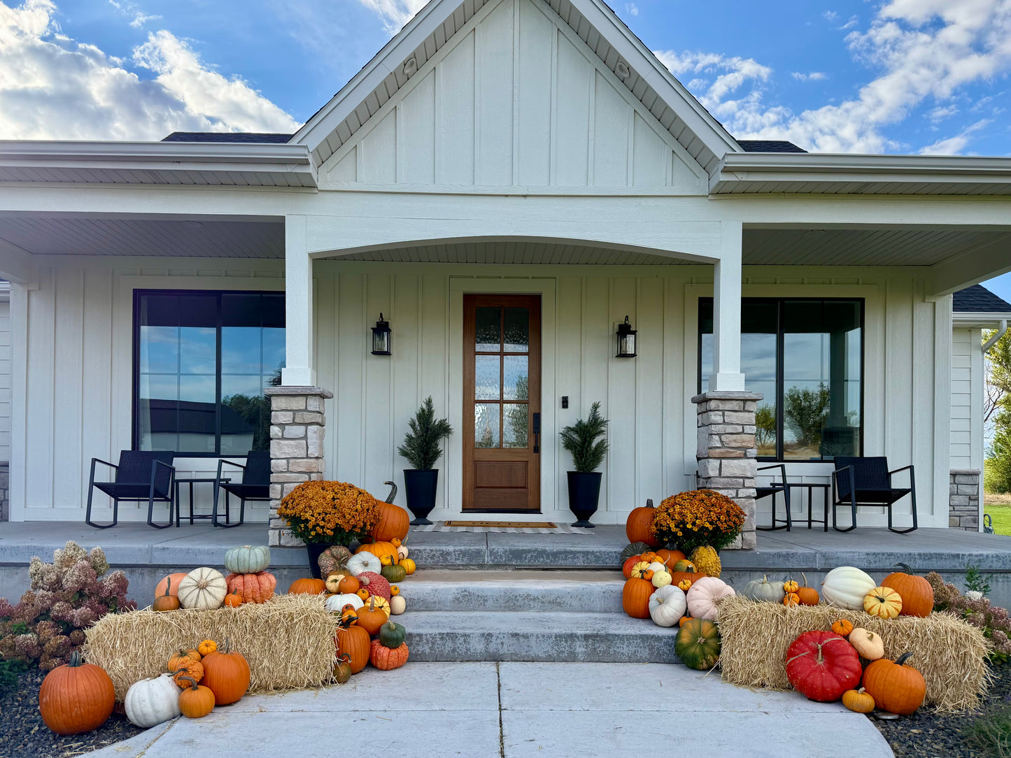 Mega Porch Pumpkin Setup (75+ Pumpkins)